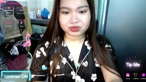 Snapshot of urpinayslutxxx chatting on 06-13-26, 05:16 Jane online show from 06-13-26, 05:16
