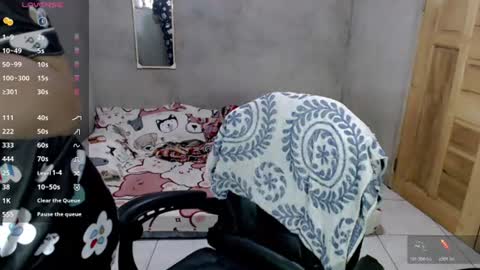 Snapshot of urpinayslutxxx chatting on 08-01-26, 01:05 Jane online show from 08-01-26, 01:05