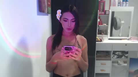 Snapshot of urpretty_mistake chatting on 04-24-26, 04:48 urpretty_mistake online show from 04-24-26, 04:48