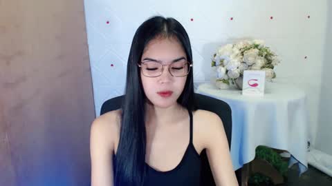 Snapshot of urpretty_nix chatting on 02-24-25, 01:10 Nix online show from 02-24-25, 01:10