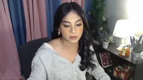 Snapshot of urseductive_calixx chatting on 10-04-25, 05:27 JUST CALL ME CALI online show from 10-04-25, 05:27