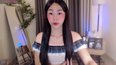 Snapshot of ursexxy_abby chatting on 06-18-26, 06:46 abby online show from 06-18-26, 06:46