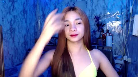 Yhana online show from 01-18-25, 10:17