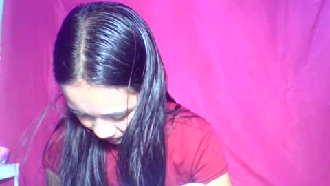 Urskinnygirl4u18 - ROSE ROOM online show from 03-03-25, 12:37