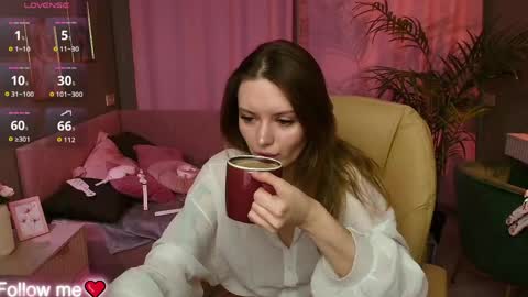 Eva online show from 04-19-26, 01:16