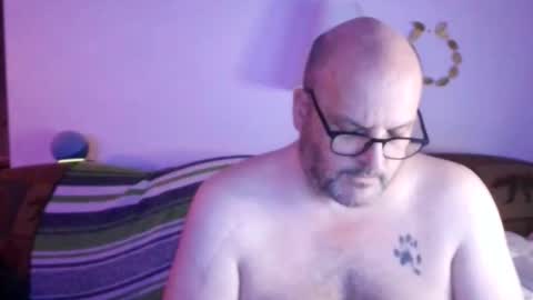 Snapshot of ursulet_us chatting on 04-16-26, 12:44 Ursulet US online show from 04-16-26, 12:44