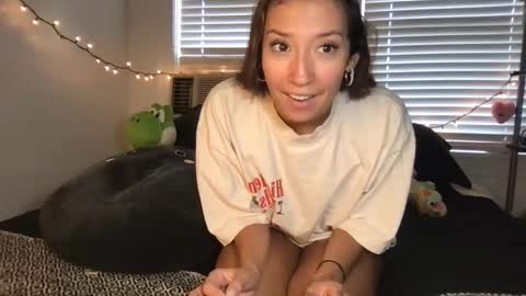 Lily online show from 10-01-25, 03:07