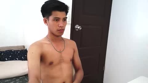 Snapshot of ursweetie_boy chatting on 03-19-26, 06:06 ursweetie_boy online show from 03-19-26, 06:06