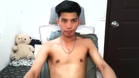 Snapshot of ursweetie_boy chatting on 04-07-26, 06:47 ursweetie_boy online show from 04-07-26, 06:47