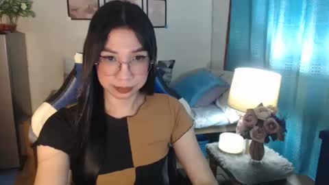 Snapshot of urwetasianprincessxx chatting on 03-10-25, 02:59 Ashley Kate Mateo Gray online show from 03-10-25, 02:59