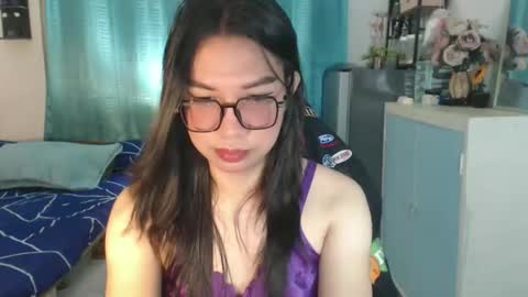 Snapshot of urwetasianprincessxx chatting on 05-20-26, 06:08 Ashley Kate Mateo Gray online show from 05-20-26, 06:08