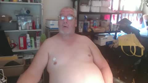 Snapshot of usgoober chatting on 12-07-24, 03:08 Eric online show from 12-07-24, 03:08