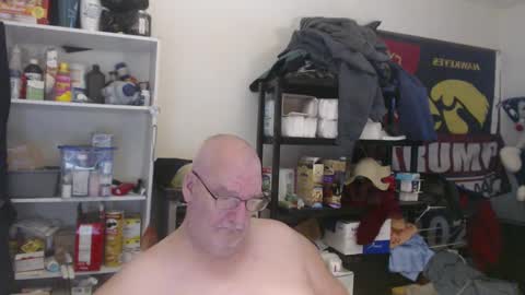 Snapshot of usgoober chatting on 12-12-24, 03:21 Eric online show from 12-12-24, 03:21
