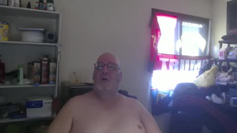 Snapshot of usgoober chatting on 02-13-25, 02:42 Eric online show from 02-13-25, 02:42