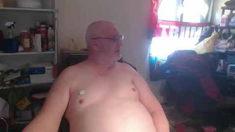 Snapshot of usgoober chatting on 02-16-25, 03:38 Eric online show from 02-16-25, 03:38