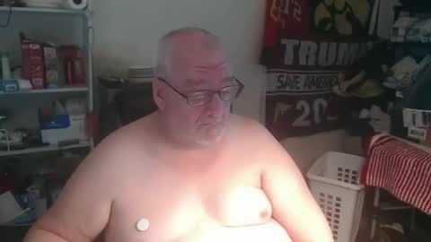 Snapshot of usgoober chatting on 02-26-25, 03:53 Eric online show from 02-26-25, 03:53