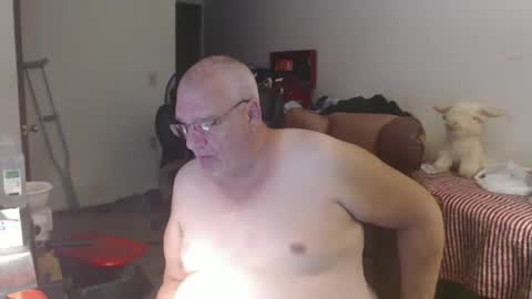 Snapshot of usgoober chatting on 09-19-25, 02:46 Eric online show from 09-19-25, 02:46