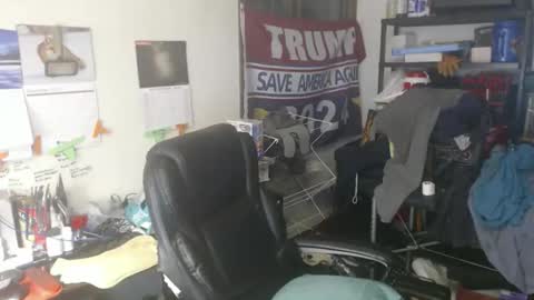 Snapshot of usgoober chatting on 11-27-25, 11:45 Eric online show from 11-27-25, 11:45