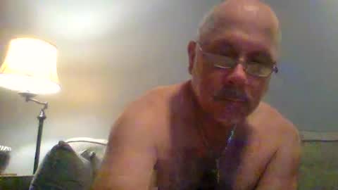 Snapshot of usonion chatting on 07-12-26, 01:40 Jim online show from 07-12-26, 01:40