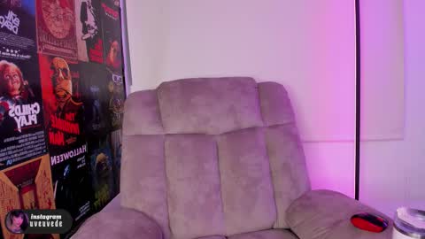 Val help me get 100 thumbs up 3 online show from 10-14-25, 04:57