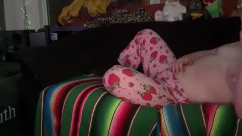 Snapshot of v69923285 chatting on 12-18-25, 07:58 v69923285 online show from 12-18-25, 07:58