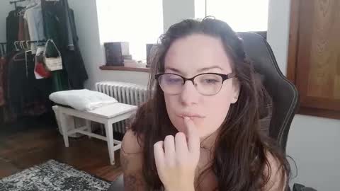 vagelicious online show from 12-20-25, 02:46