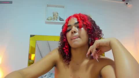 Snapshot of vahiolet_fuentes chatting on 12-17-24, 03:06 vahioleth online show from 12-17-24, 03:06