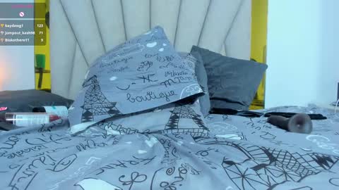 Snapshot of vahiolet_fuentes chatting on 01-17-25, 06:15 vahioleth online show from 01-17-25, 06:15