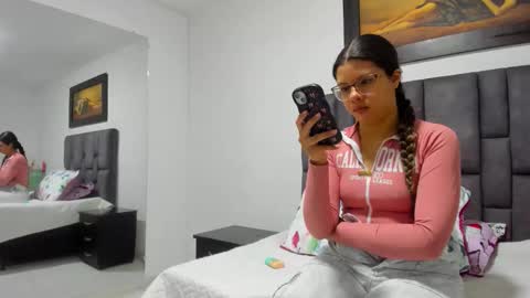 Vahiolet smith online show from 06-02-26, 03:08