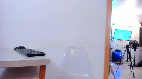 Vaiolet Harris online show from 04-07-26, 11:43