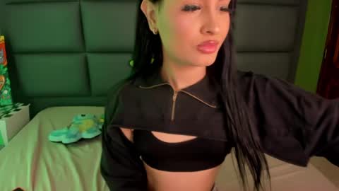 Snapshot of vain_sexualxx chatting on 02-16-25, 03:48 luna online show from 02-16-25, 03:48