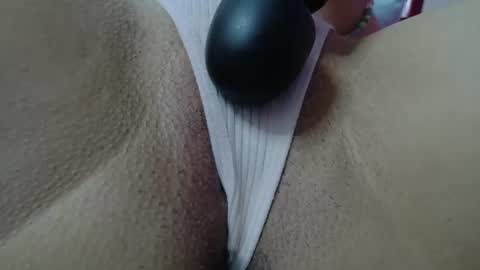 Snapshot of vainilla_cam chatting on 07-07-26, 07:23 Vainilla online show from 07-07-26, 07:23