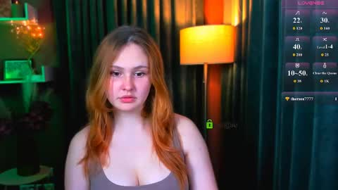 vaiolet_lovely online show from 05-13-26, 06:49