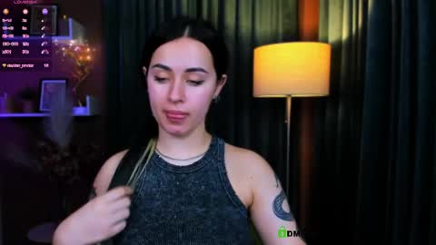 vaiolet_lovely online show from 05-27-26, 01:57