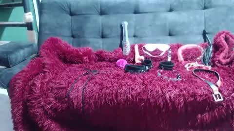 Snapshot of vaiolet_miss chatting on 10-09-25, 07:17 vaiolet online show from 10-09-25, 07:17