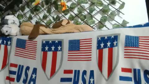 Snapshot of vaiolet_miss chatting on 11-23-25, 05:40 vaiolet online show from 11-23-25, 05:40