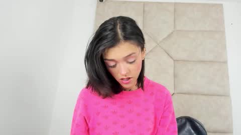 V A I O L E T T  S M I T H online show from 11-06-25, 01:34