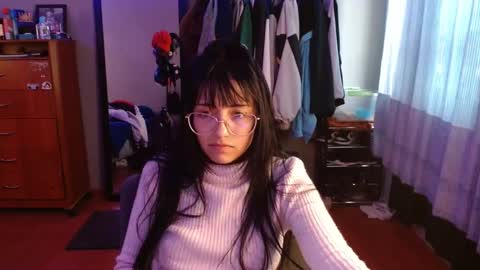 Snapshot of val_azuna chatting on 11-28-25, 01:14 valentina online show from 11-28-25, 01:14