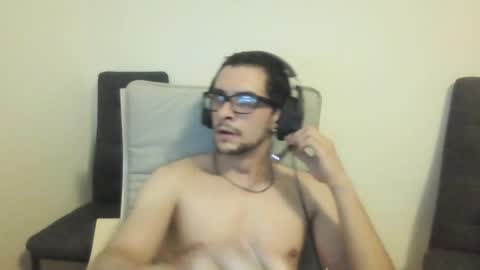 valdivar__ online show from 06-25-26, 02:33