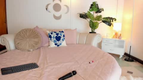 Valery online show from 04-18-26, 01:04