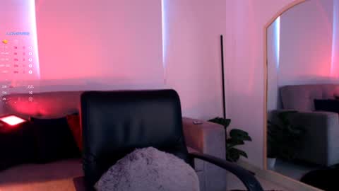 Snapshot of valengarcia_ chatting on 01-25-25, 09:57 valen online show from 01-25-25, 09:57