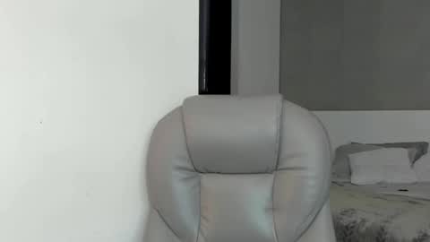 Angela online show from 02-21-25, 10:26