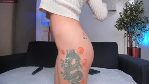 valentina milan online show from 07-22-26, 04:59