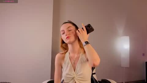 Snapshot of valenora1 chatting on 07-19-26, 11:25 Nora online show from 07-19-26, 11:25