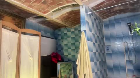   Valentin  independent Cam Boy     online show from 03-31-26, 12:49