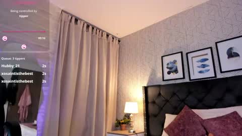 Snapshot of valentina__desire chatting on 06-13-26, 12:03 Valen online show from 06-13-26, 12:03