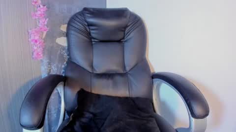 Snapshot of valentina__doll chatting on 07-18-26, 12:04 Valentina Dolls online show from 07-18-26, 12:04