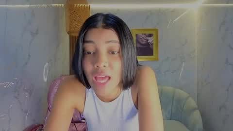 Snapshot of valentina_gomez_s chatting on 05-20-26, 01:06 Valentina online show from 05-20-26, 01:06