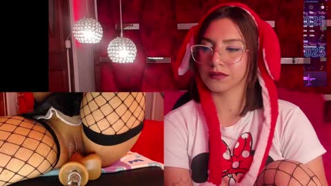 Snapshot of valentina_greco chatting on 01-04-25, 01:42 Valentina online show from 01-04-25, 01:42