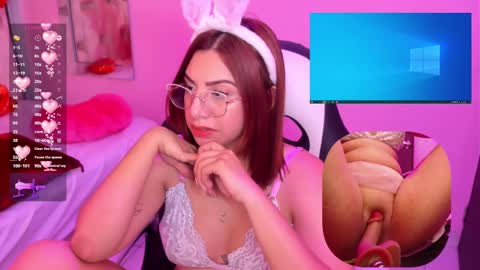 Snapshot of valentina_greco chatting on 02-23-25, 01:42 Valentina online show from 02-23-25, 01:42